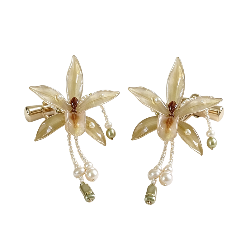 Cream Orchid Pearl Tassel Cufflinks